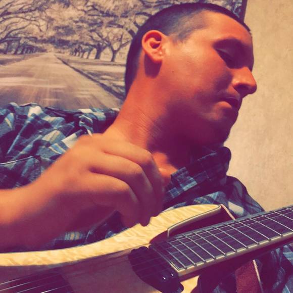 Meet your Posher, Chris - Picture 1 of 1